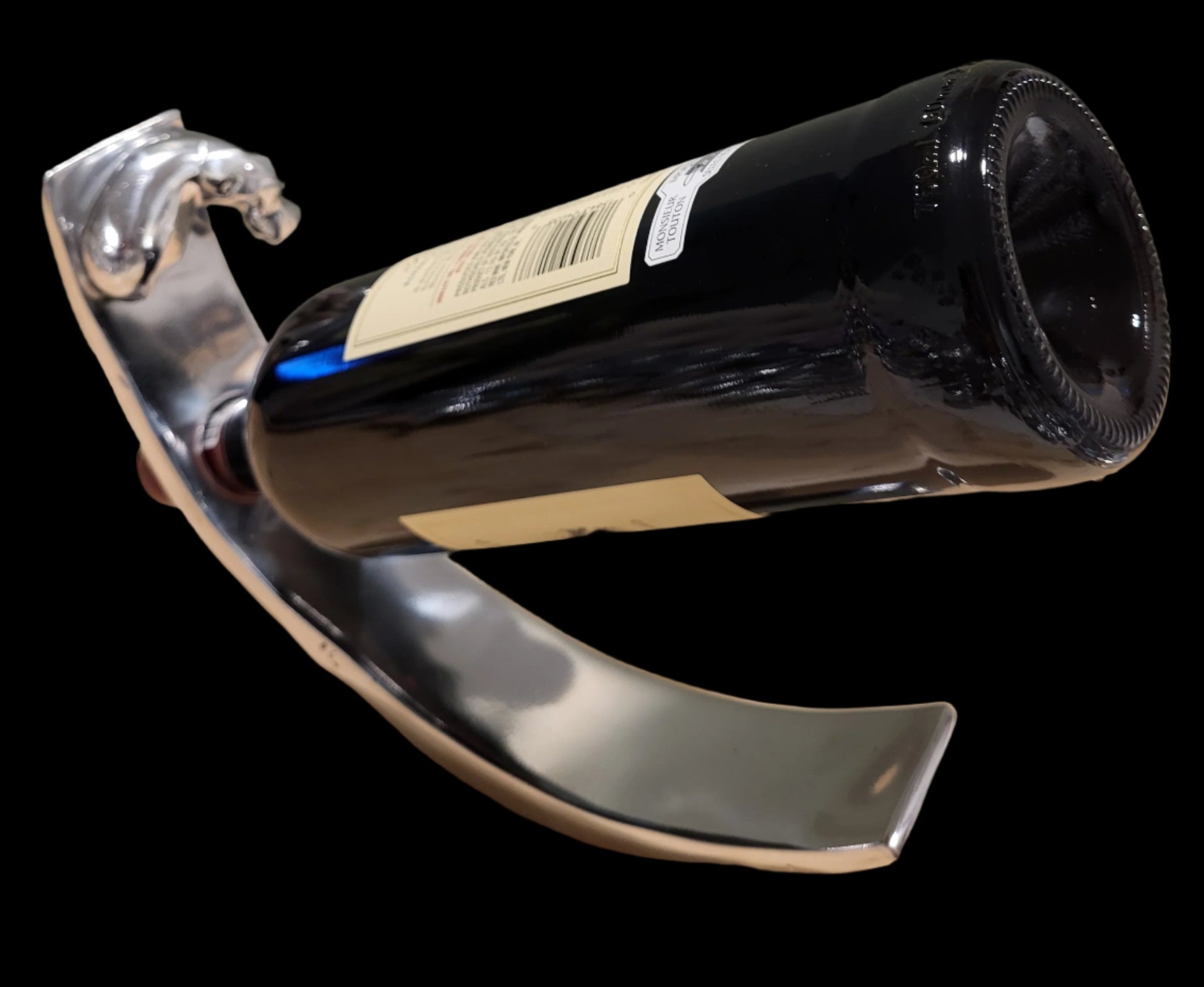 Hippo Curved Wine Holder with wine