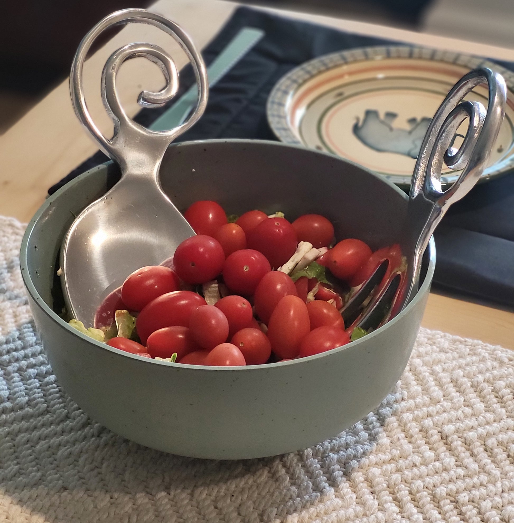 Ndoro Salad Servers In Use