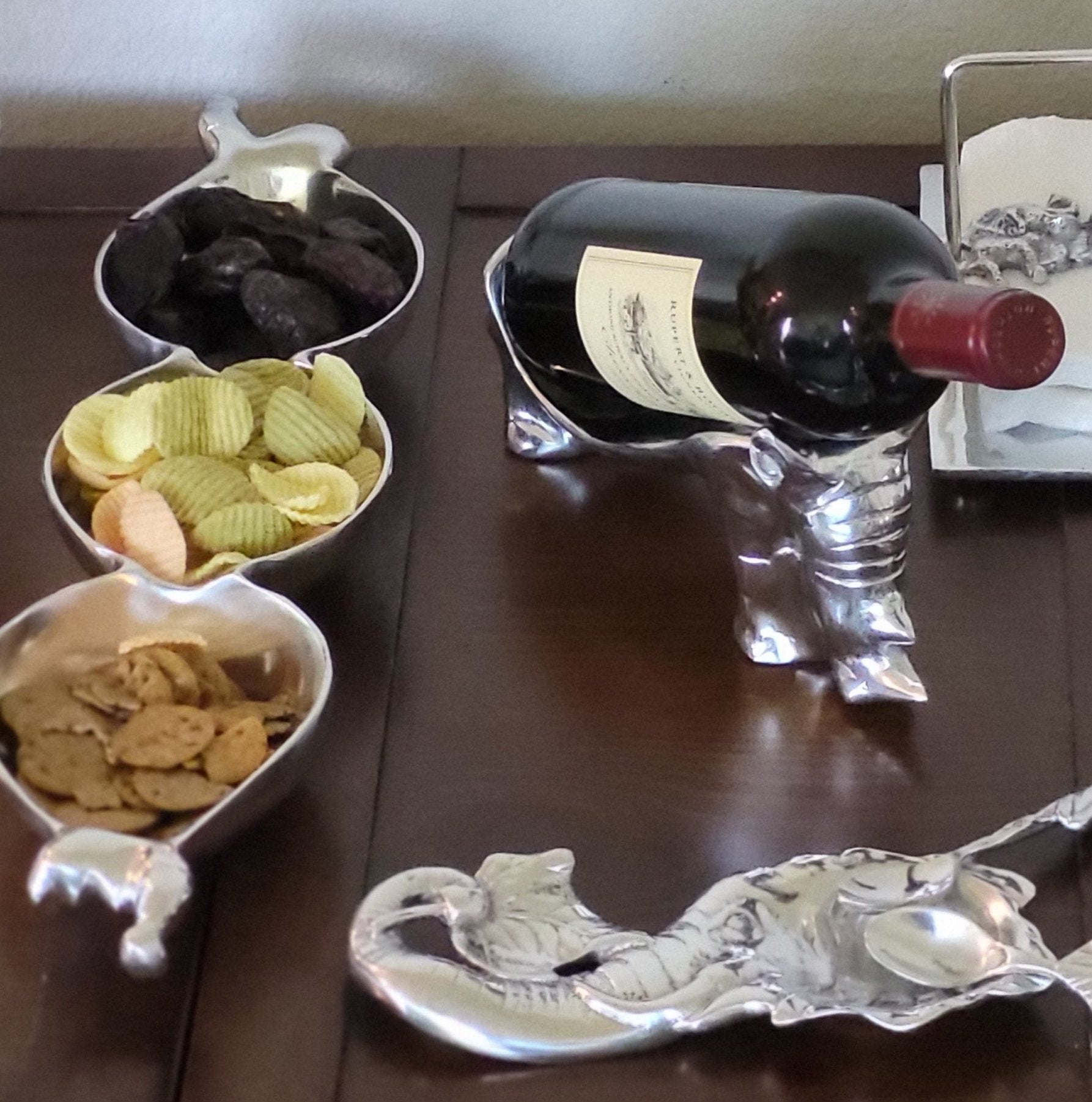 Rhino Wine Bottle Holder Display